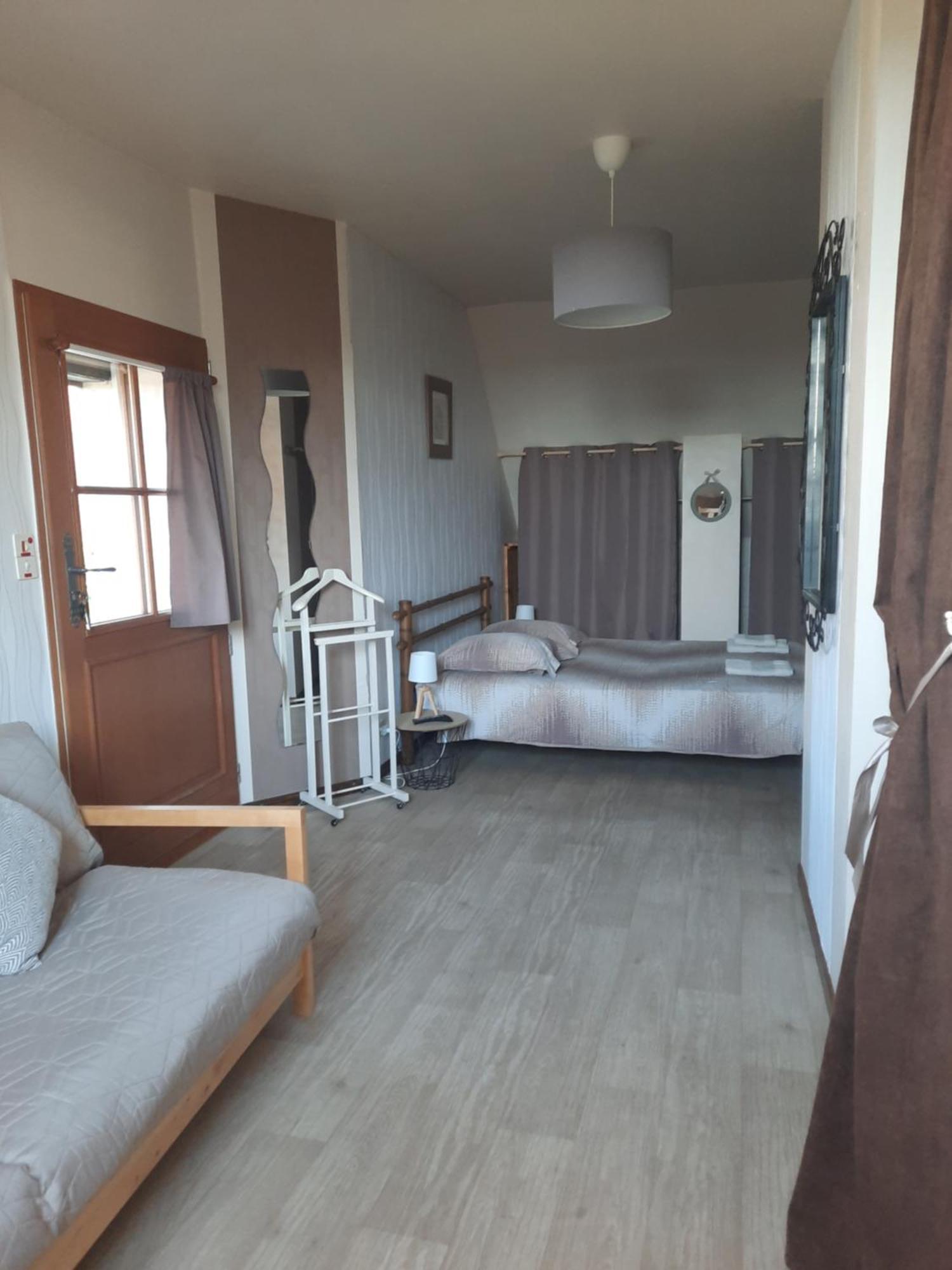 La Maison Genevier - Chambre Doreline Montreuil-en-Touraine Exterior foto